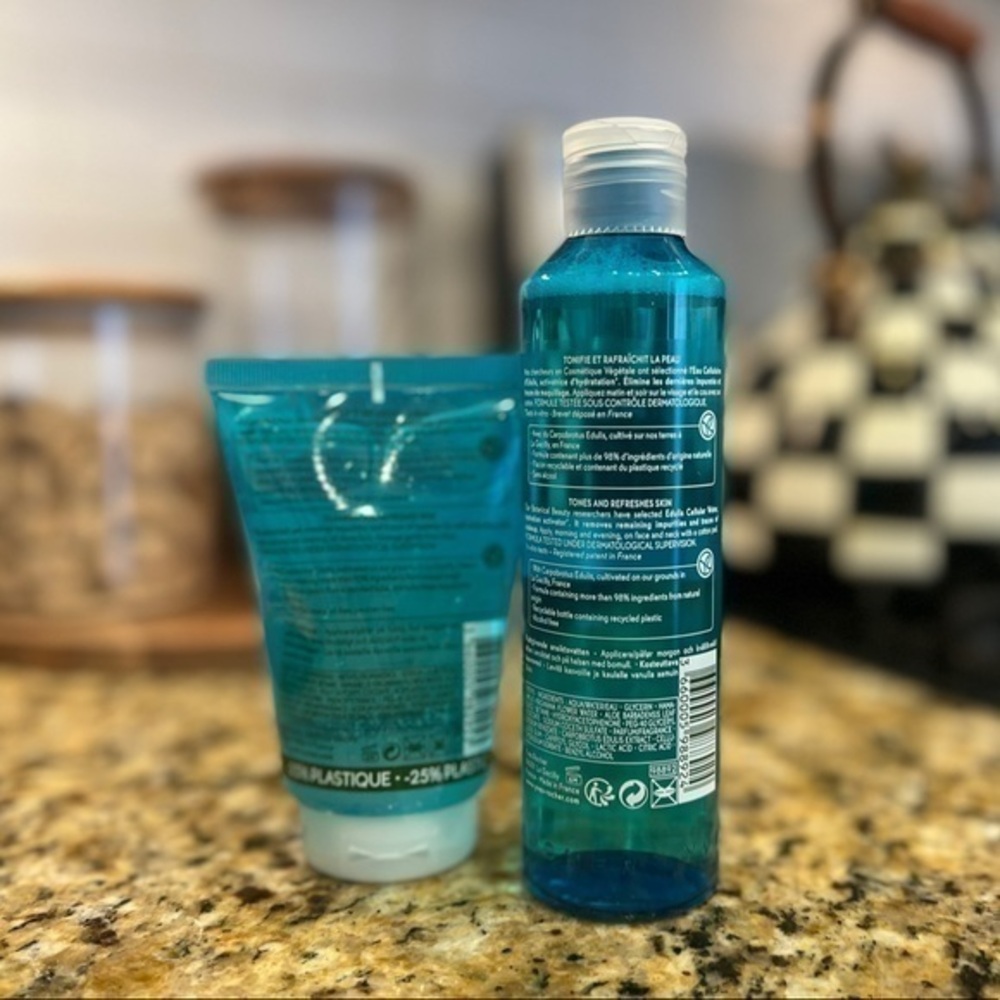 NEW Yves Rocher France‎ Hydra Vegetal Toner & Cleansing Gel Set - Picture 3 of 8